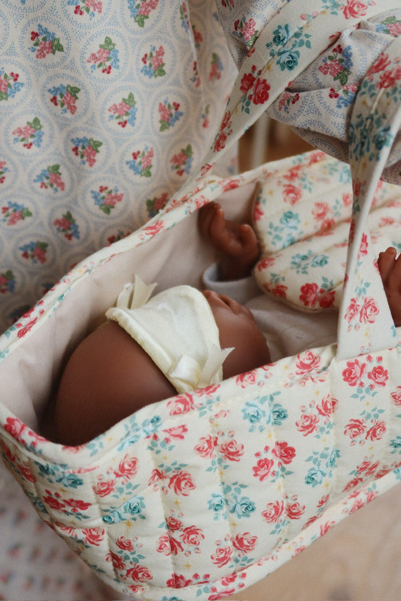 Lea pop met babynestje