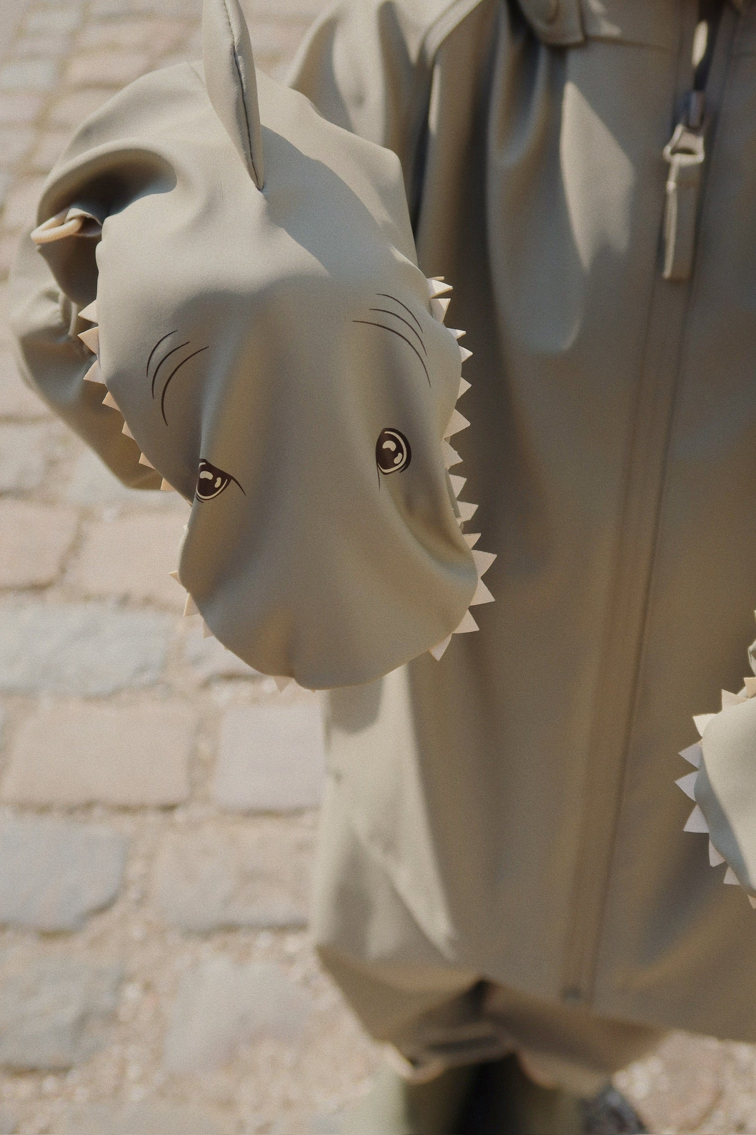 Plainy Shark Mittens