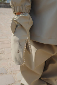 Plainy Shark Mittens