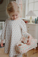 Lea pop met babynestje